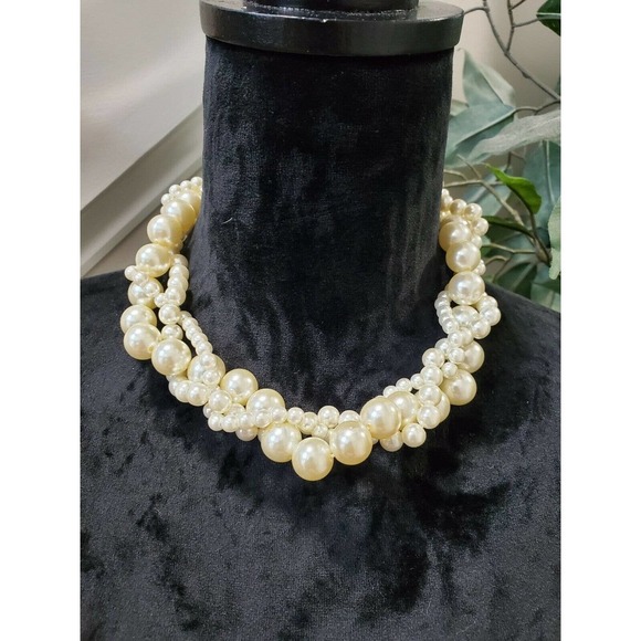 Double Layered White Pearl Fashion Necklace - Picture 1 of 8
